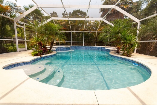 Pros & Cons of Pool Enclosures